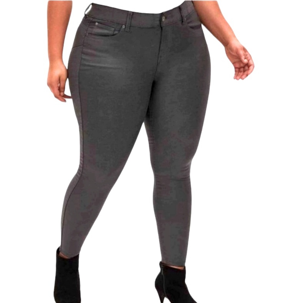 Torrid metallic pleather skinny jeans size 24T